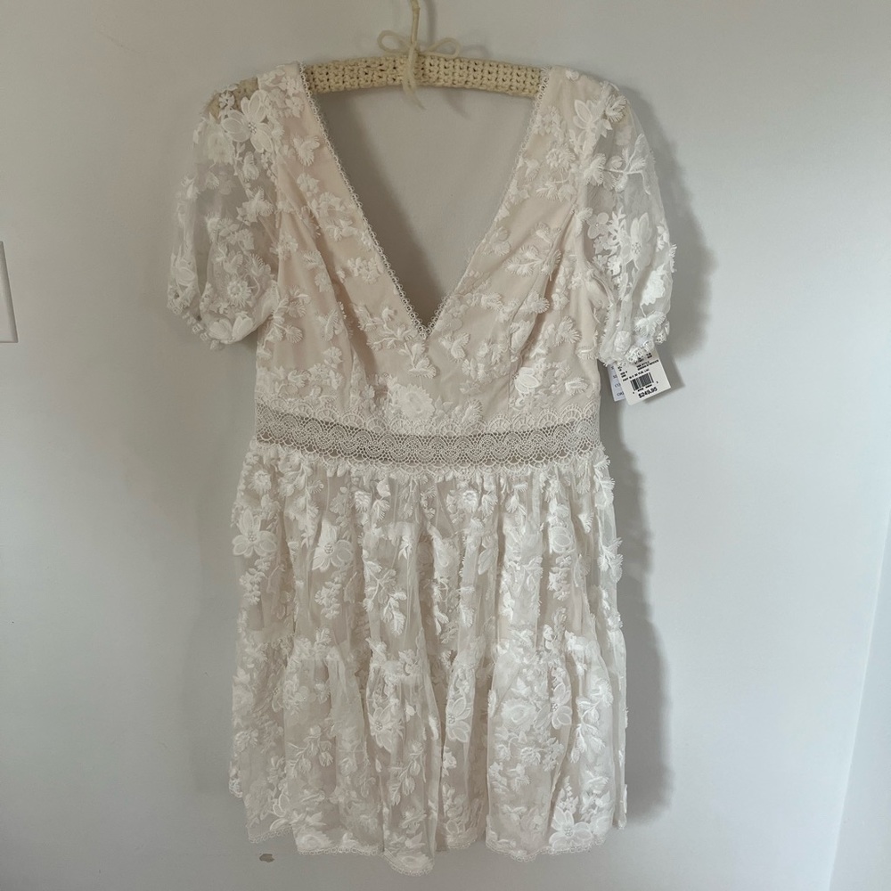 New David’s Bridal Wedding Dress with tags on - Picture 2 of 5